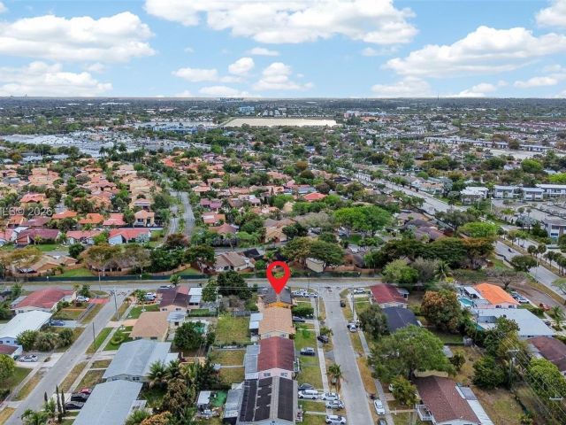 Продажа дома по адресу 1110 NE 204th Ter - фото 7445574