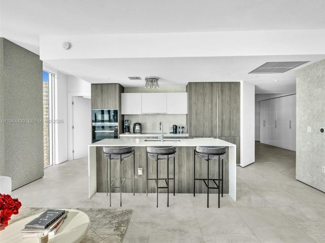 Продажа квартиры #3307 - фото 7426075