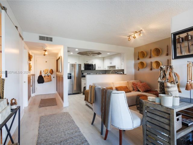 Продажа квартиры #302 - фото 7426067