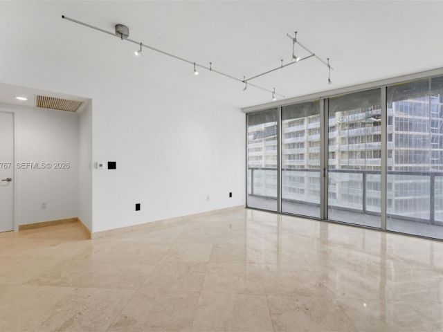 Продажа квартиры #3513 - фото 7438988