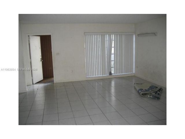 Дом в аренду по адресу 6512 KENDALE LAKES DR 903 - фото 7517218