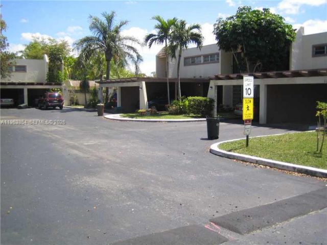 Дом в аренду по адресу 6512 KENDALE LAKES DR 903 - фото 7517226