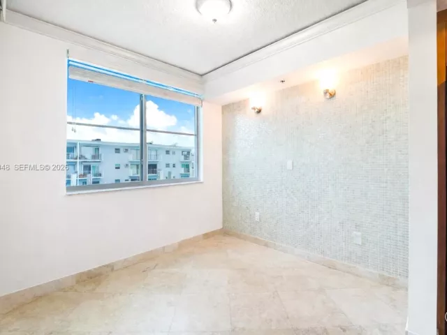 Квартира в аренду номер2415 - фото 7427054