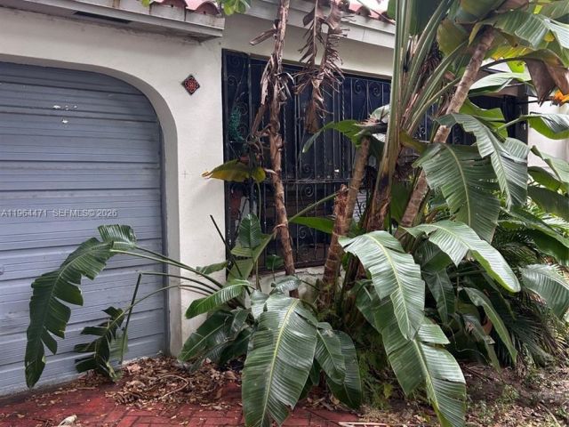 Продажа дома по адресу 655 NE 82nd St - фото 7435974