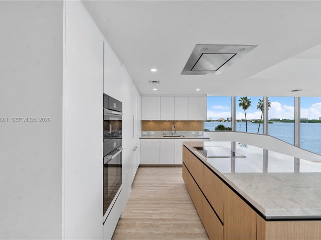 Продажа дома по адресу 1135 103rd St #401 - фото 7425940