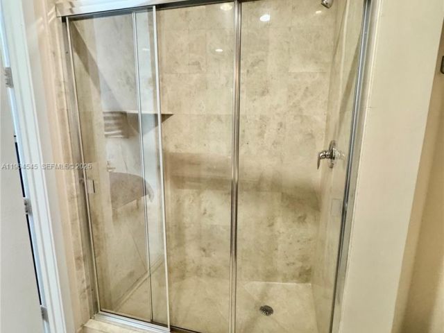 Квартира в аренду номер5208 - фото 7426319