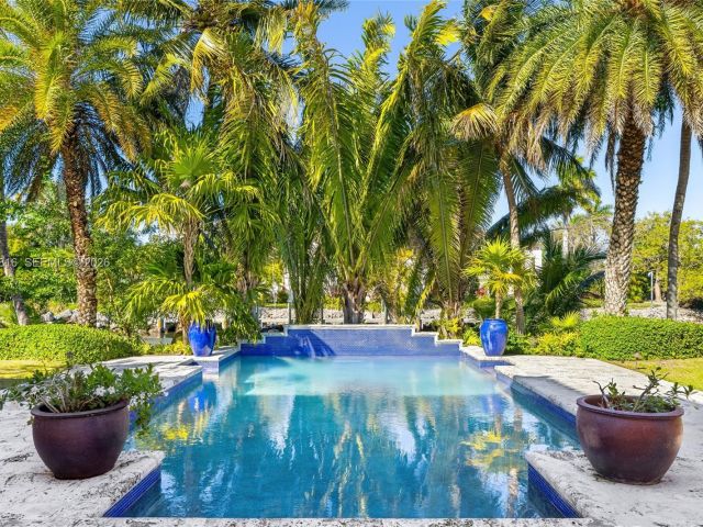 Продажа дома по адресу 221 Casuarina Concourse - фото 7470848