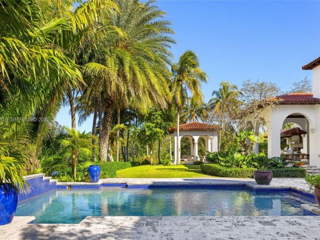 Продажа дома по адресу 221 Casuarina Concourse - фото 7470849