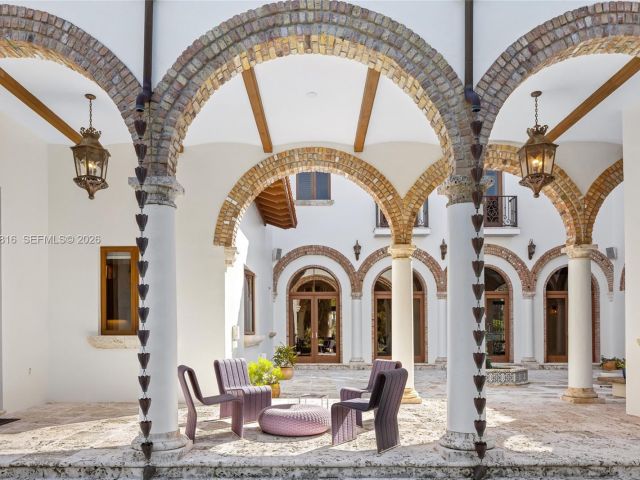 Продажа дома по адресу 221 Casuarina Concourse - фото 7470856