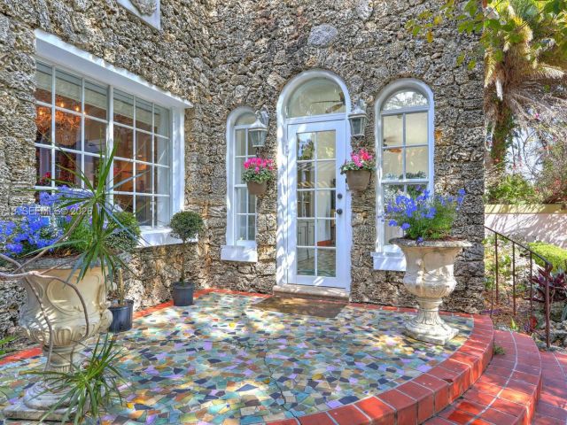 Продажа дома по адресу 1755 SW 10th St - фото 7439871