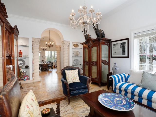 Продажа дома по адресу 1755 SW 10th St - фото 7439880