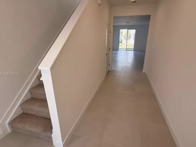 Дом в аренду по адресу 1535 SE 7th Ct 1535 - фото 7425359