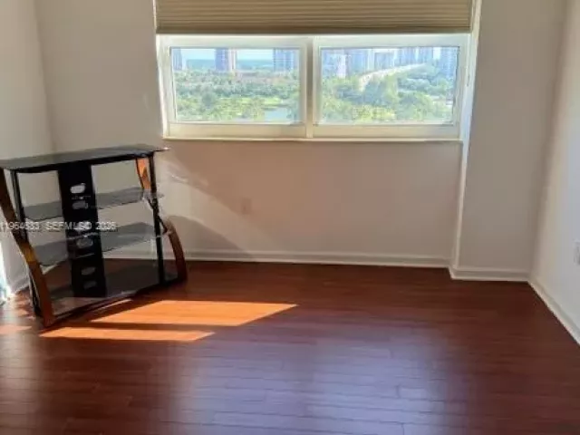 Квартира в аренду номер - фото 7427003