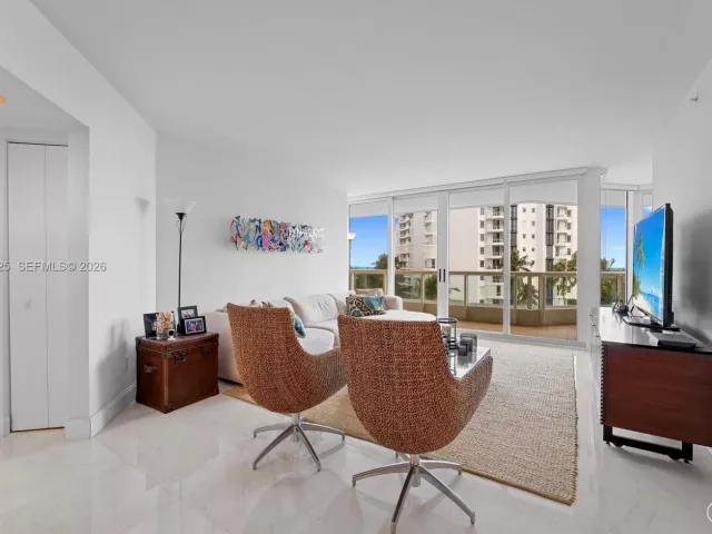 Продажа квартиры #802 - фото 7426987