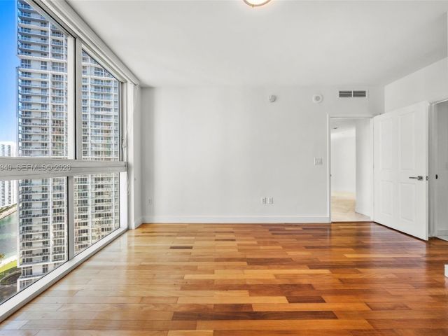 Продажа квартиры #2901 - фото 7428987