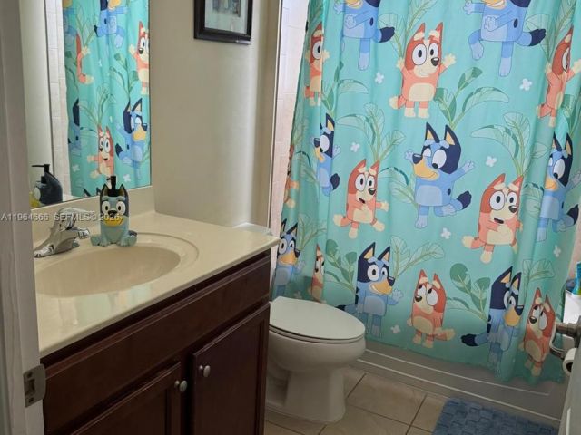 Дом в аренду по адресу 9165 SW 170th Ave . - фото 7428456