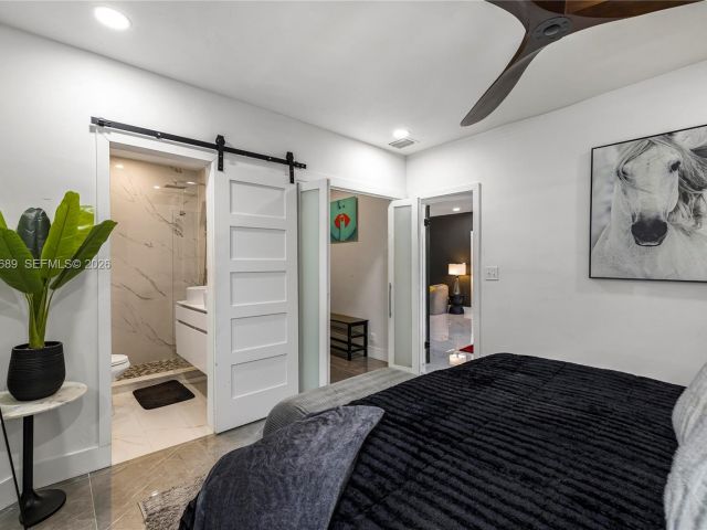 Продажа дома по адресу 285 NW 45th St - фото 7427996