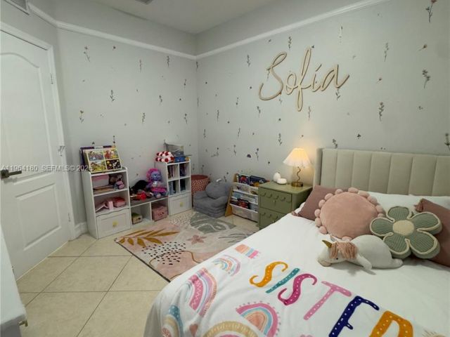 Дом в аренду по адресу 11177 NW 79th Ln - фото 7434259