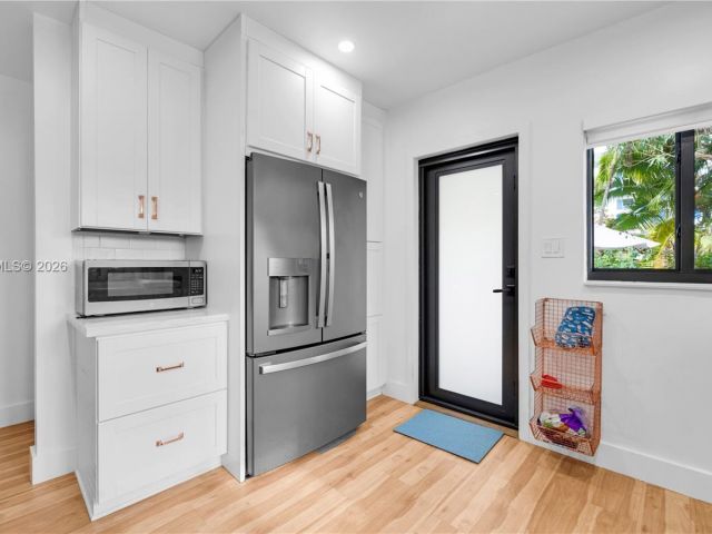 Продажа дома по адресу 375 SW 32nd Rd - фото 7428480