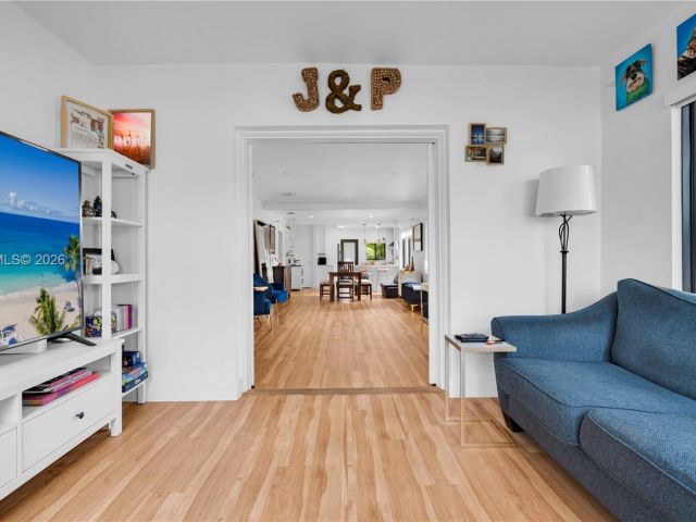 Продажа дома по адресу 375 SW 32nd Rd - фото 7428486