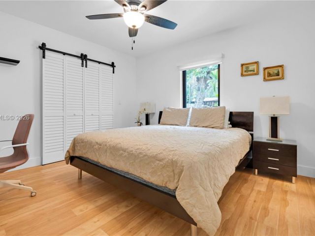 Продажа дома по адресу 375 SW 32nd Rd - фото 7428488