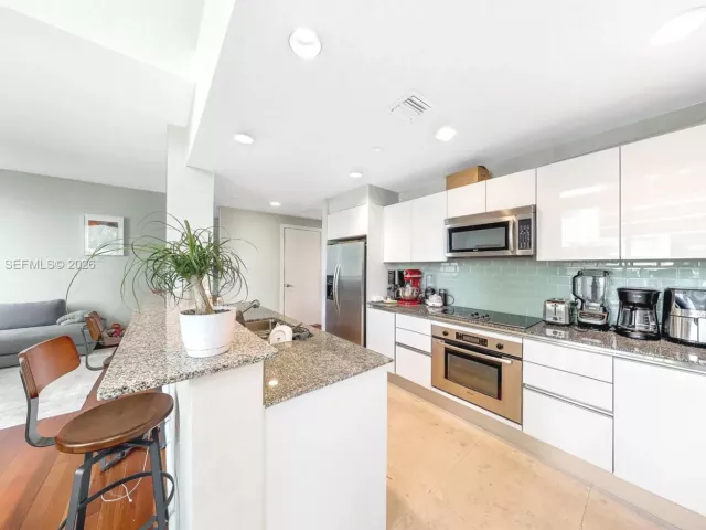 Продажа квартиры #422 - фото 7427109