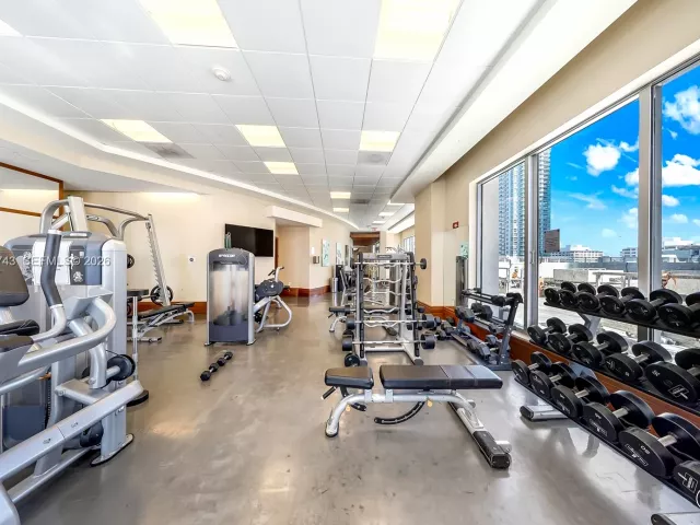 Продажа квартиры #422 - фото 7427096