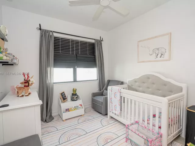 Продажа дома по адресу 11660 SW 13th Ct - фото 7630364