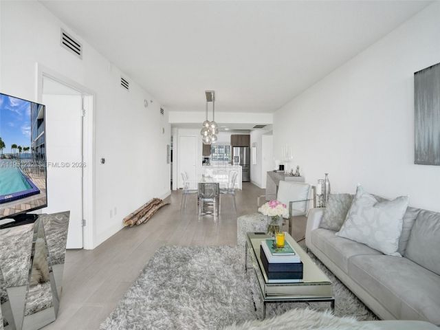 Продажа квартиры #1003 - фото 7491423