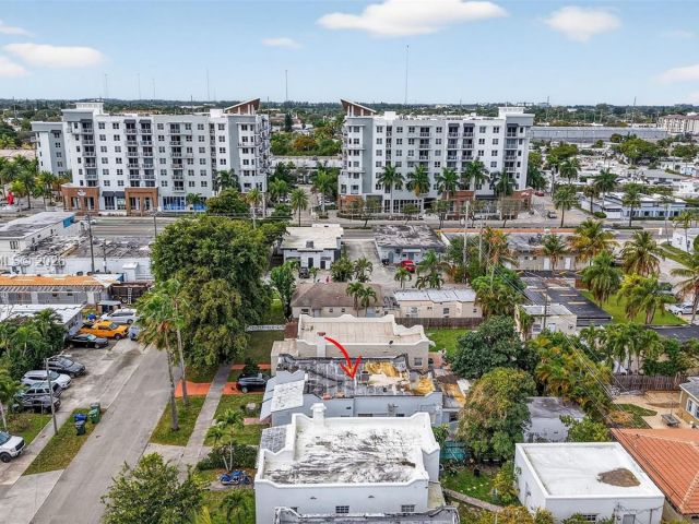 Продажа дома по адресу 623 NE 4th St - фото 7426766