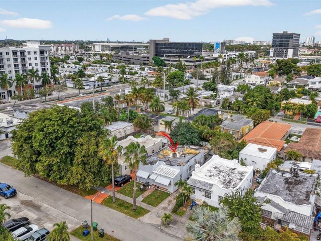 Продажа дома по адресу 623 NE 4th St - фото 7426767