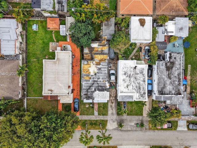 Продажа дома по адресу 623 NE 4th St - фото 7426772