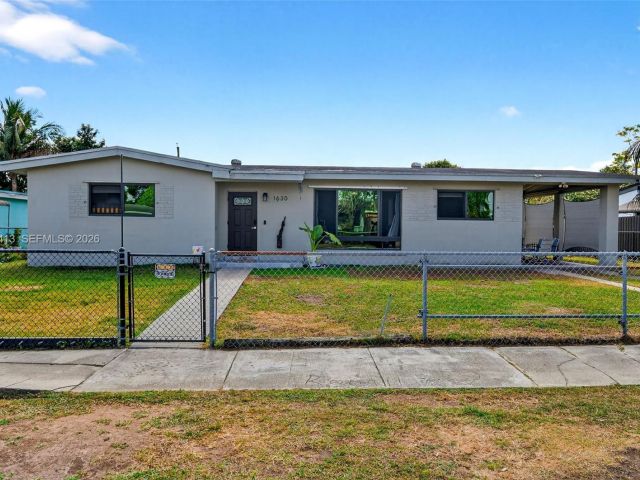 Продажа дома по адресу 1630 NW 10th St - фото 7460799