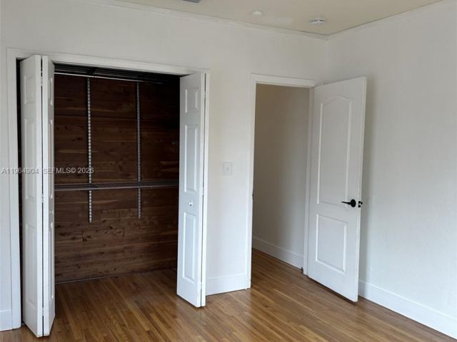 Дом в аренду по адресу 904 Wallace St - фото 7427830