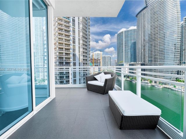 Продажа квартиры #1101 - фото 7429433