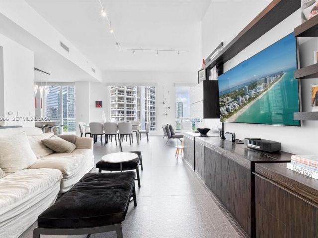 Продажа квартиры #1101 - фото 7429441