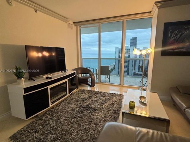 Квартира в аренду номер2004 - фото 7499207