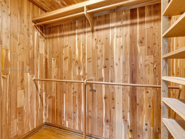 Дом в аренду по адресу 325 Bontona Ave - фото 7428117