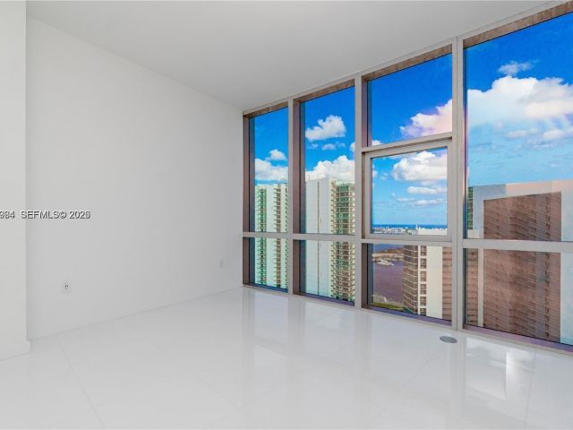 Квартира в аренду номер4911 - фото 7429552