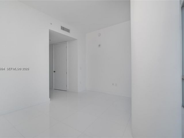 Квартира в аренду номер4911 - фото 7429558