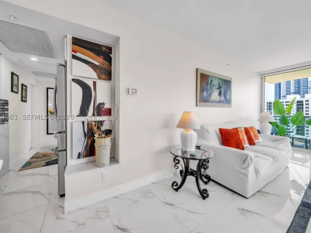 Квартира в аренду номер1535(AvailableSept 01 - фото 9337014