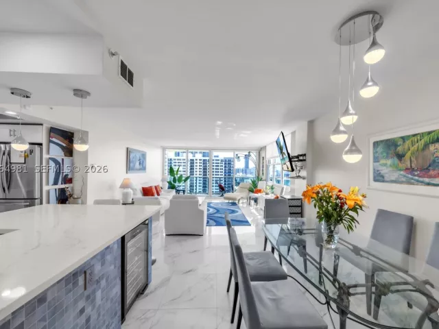 Квартира в аренду номер1535(AvailableSept 01 - фото 9337004