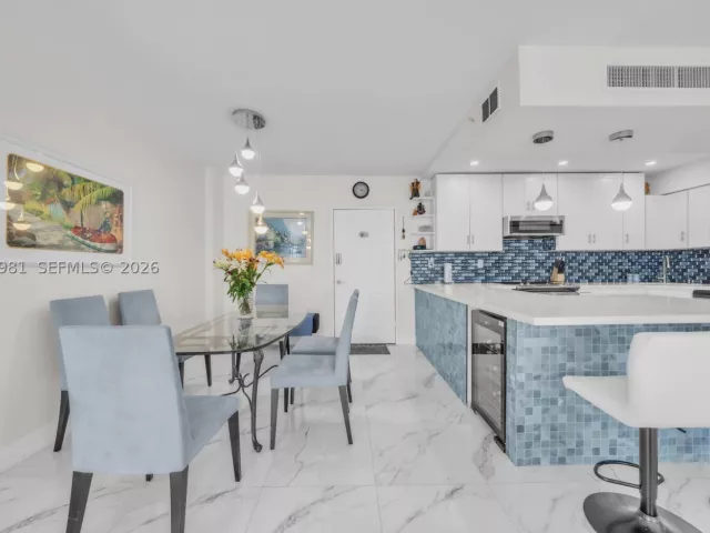 Квартира в аренду номер1535(AvailableSept 01 - фото 9337009