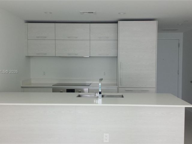 Продажа квартиры #1503 - фото 7429385