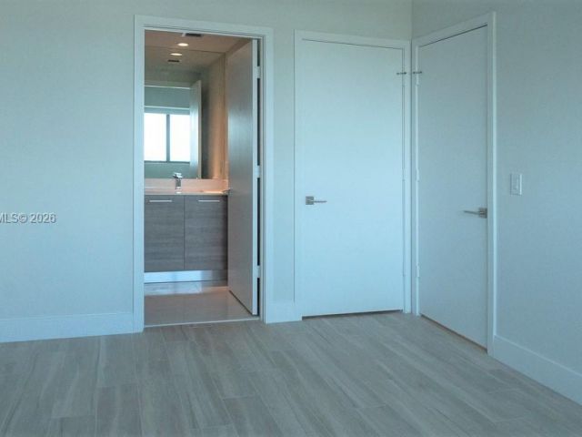 Продажа квартиры #2105 - фото 7429777