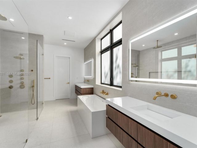 Продажа дома по адресу 9525 SW 95th Ct - фото 7428216