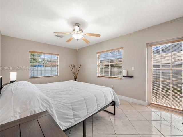 Продажа дома по адресу 16321 SW 102nd Pl - фото 7428257