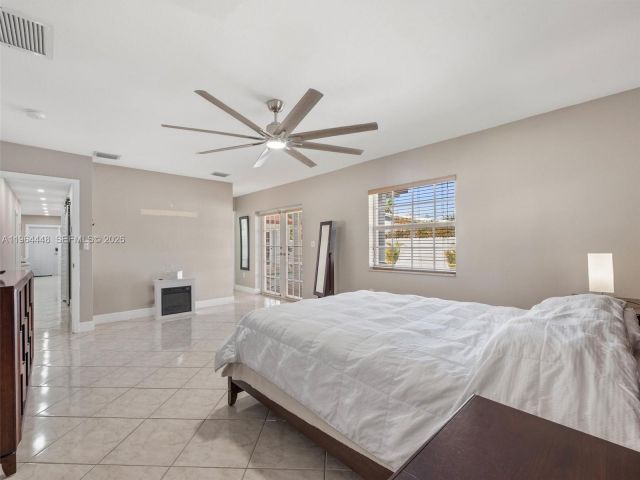 Продажа дома по адресу 16321 SW 102nd Pl - фото 7428261