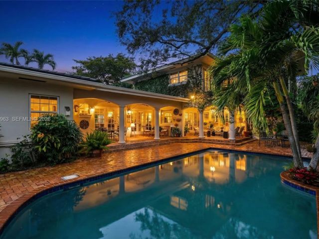 Продажа дома по адресу 1255 Algardi Ave - фото 7471052