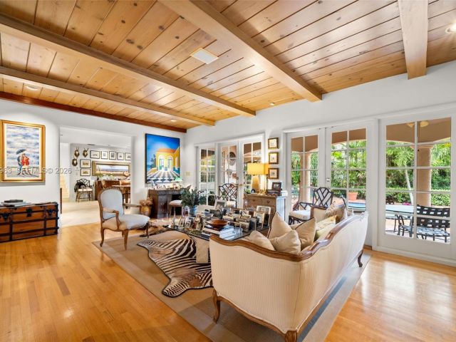 Продажа дома по адресу 1255 Algardi Ave - фото 7471060